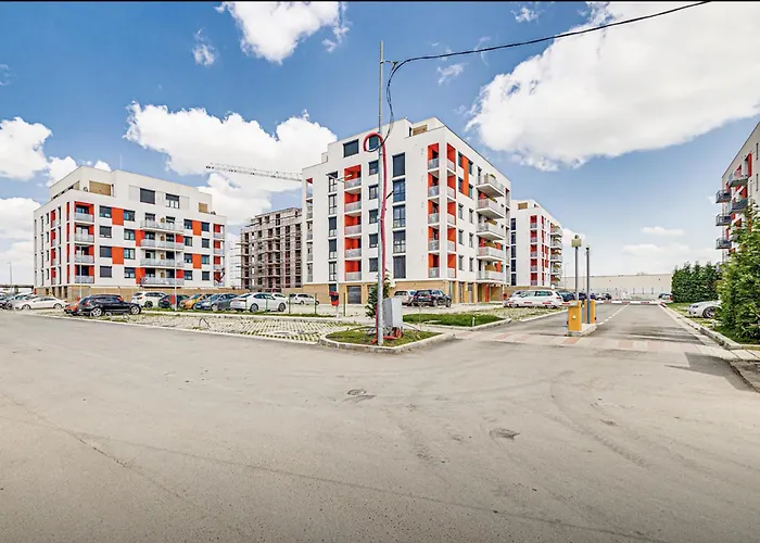 Elegant Apartment Near Afi & Atrium Mall